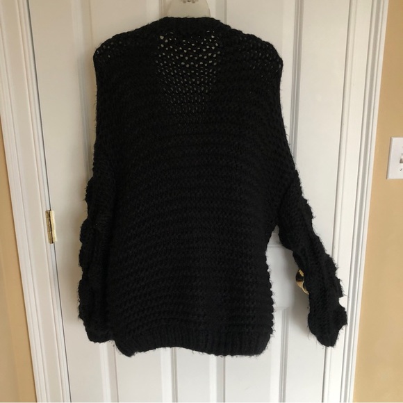 Olivaceous Cardigan Bulk-Knit Sweater. - Picture 3 of 8